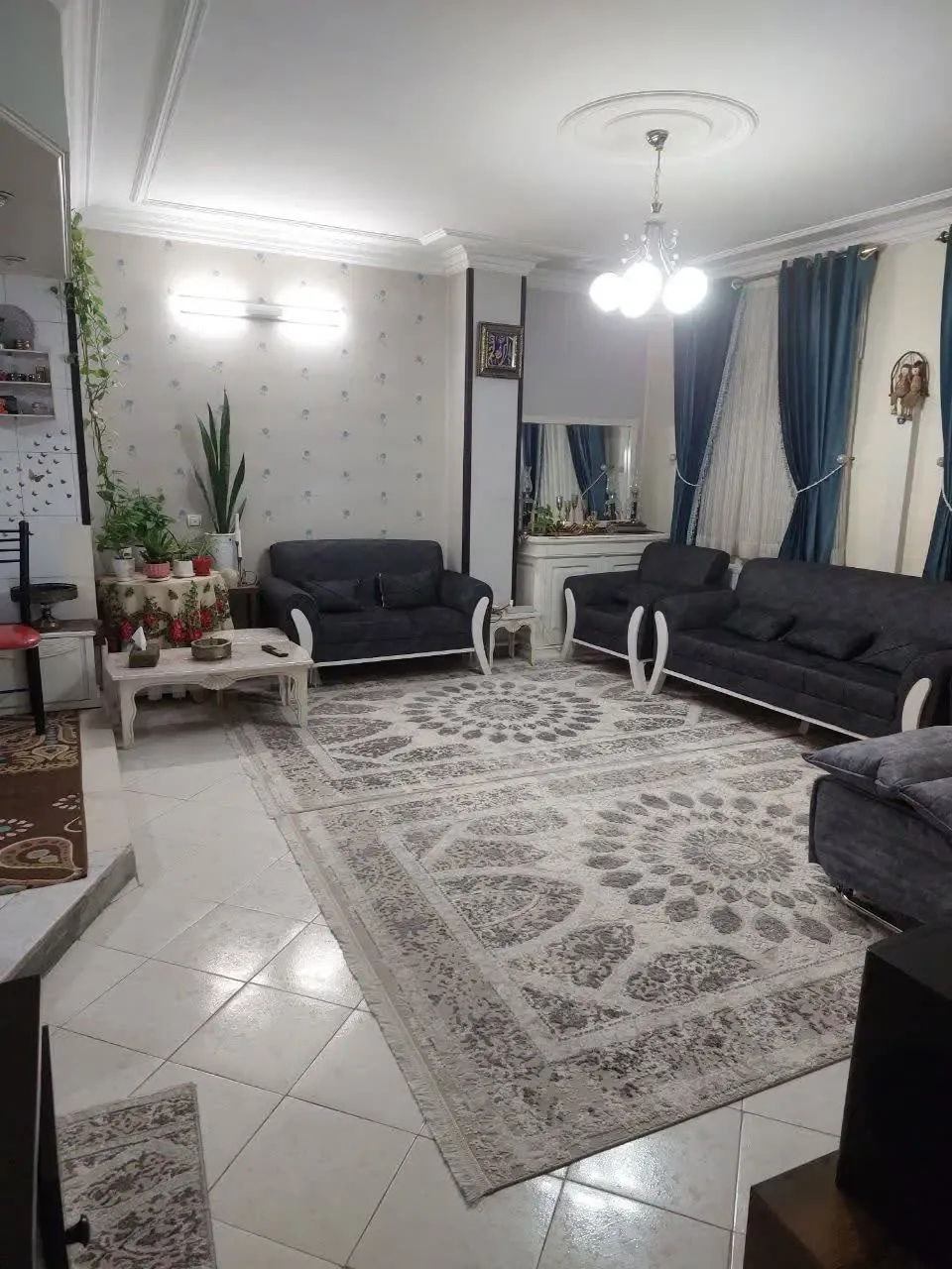 اجاره آپارتمان ۶۳ متری یک‌خوابه در ساسانی