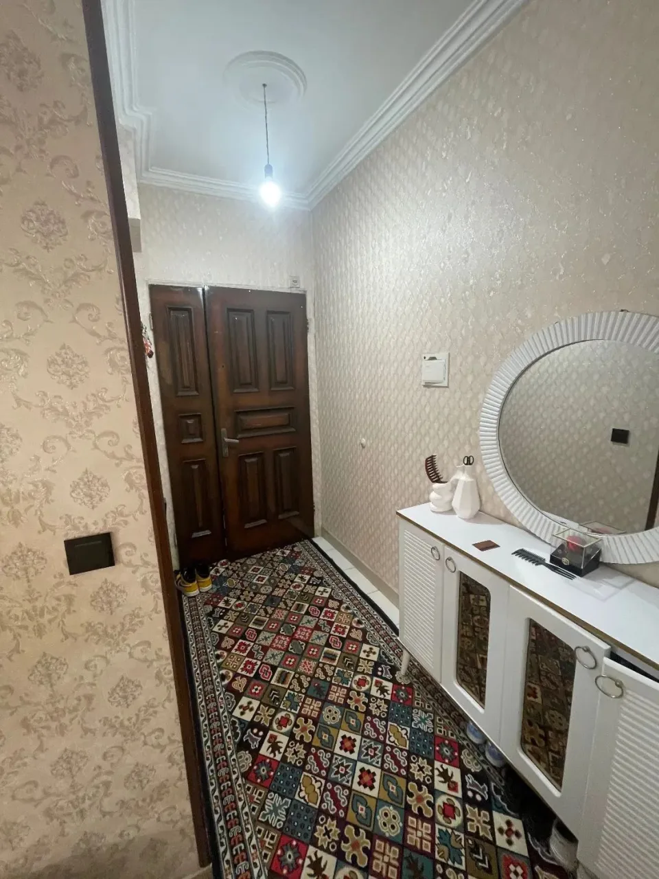 اجاره آپارتمان ۷۰ متری دوخوابه در ساسانی