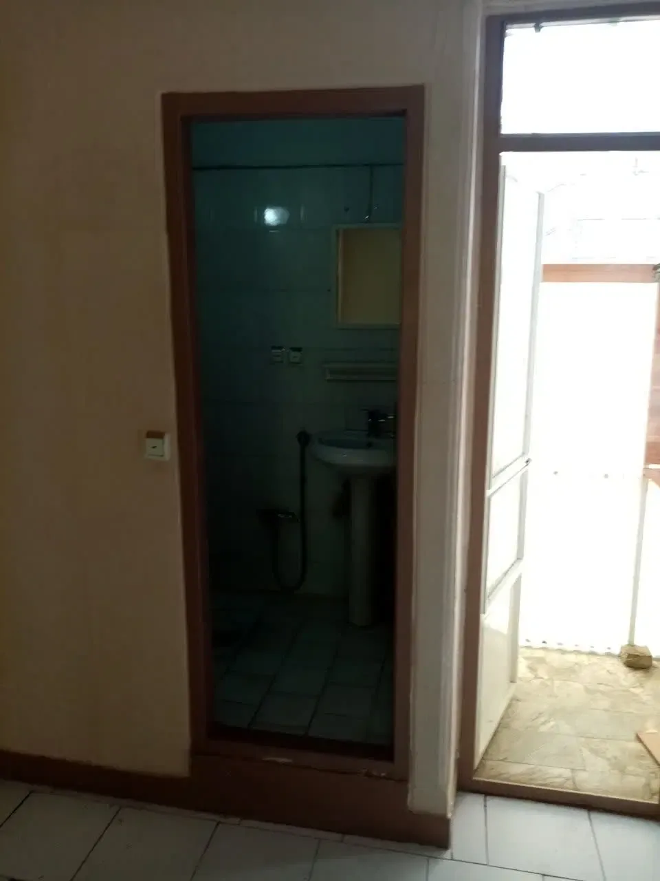 اجاره آپارتمان ۷۴ متری یک‌خوابه در ساسانی