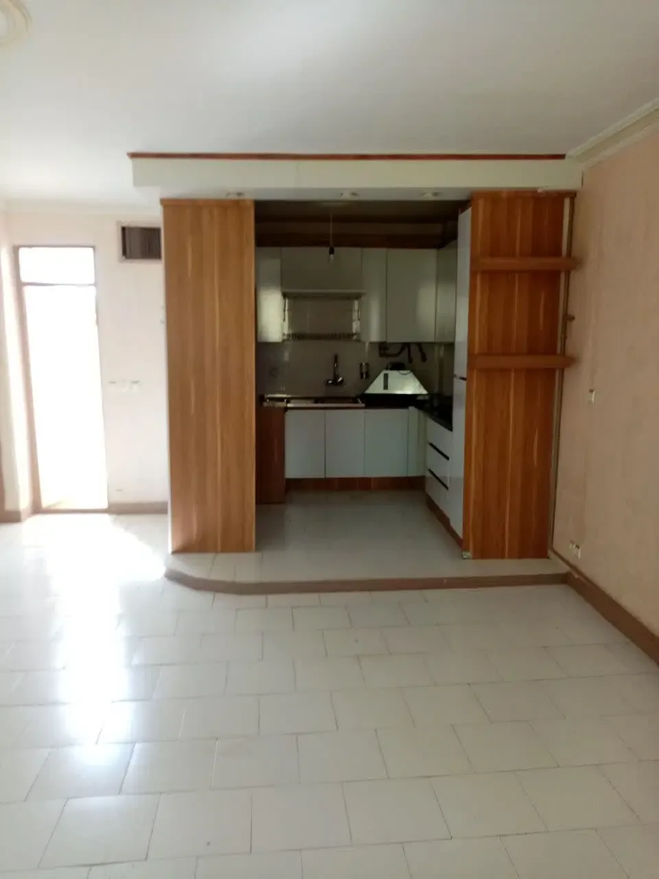اجاره آپارتمان ۷۴ متری یک‌خوابه در ساسانی