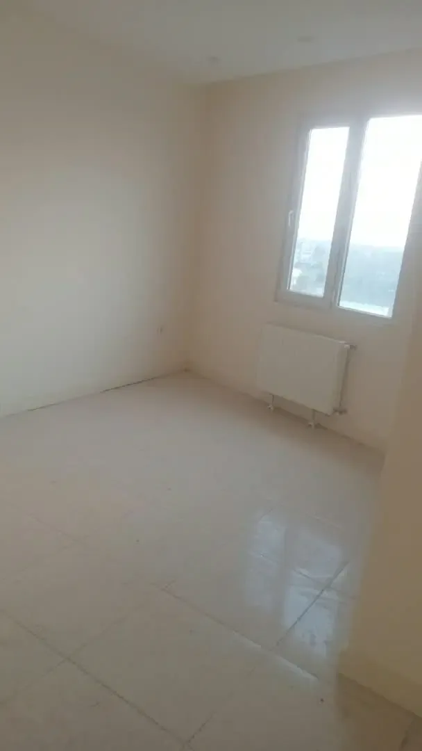 اجاره آپارتمان ۹۲ متری دوخوابه در ساسانی