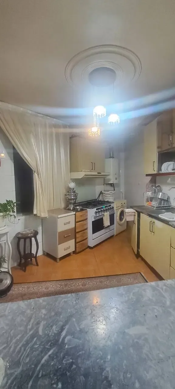 اجاره آپارتمان ۹۰ متری دوخوابه در ساسانی