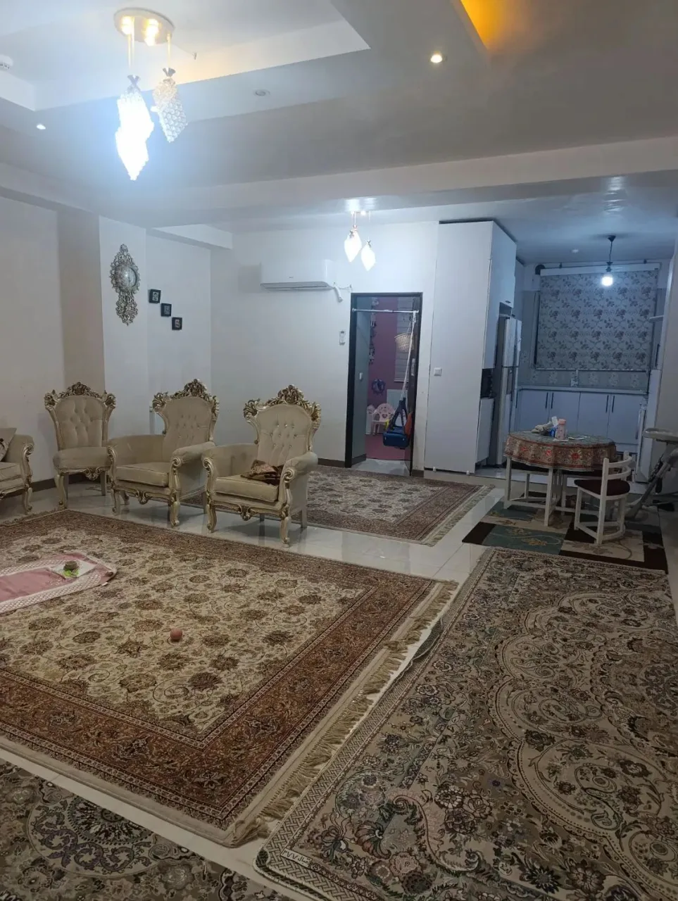 آپارتمان ۱۰۹ متری دوخواب با سند تک‌برگ در کمال‌شهر