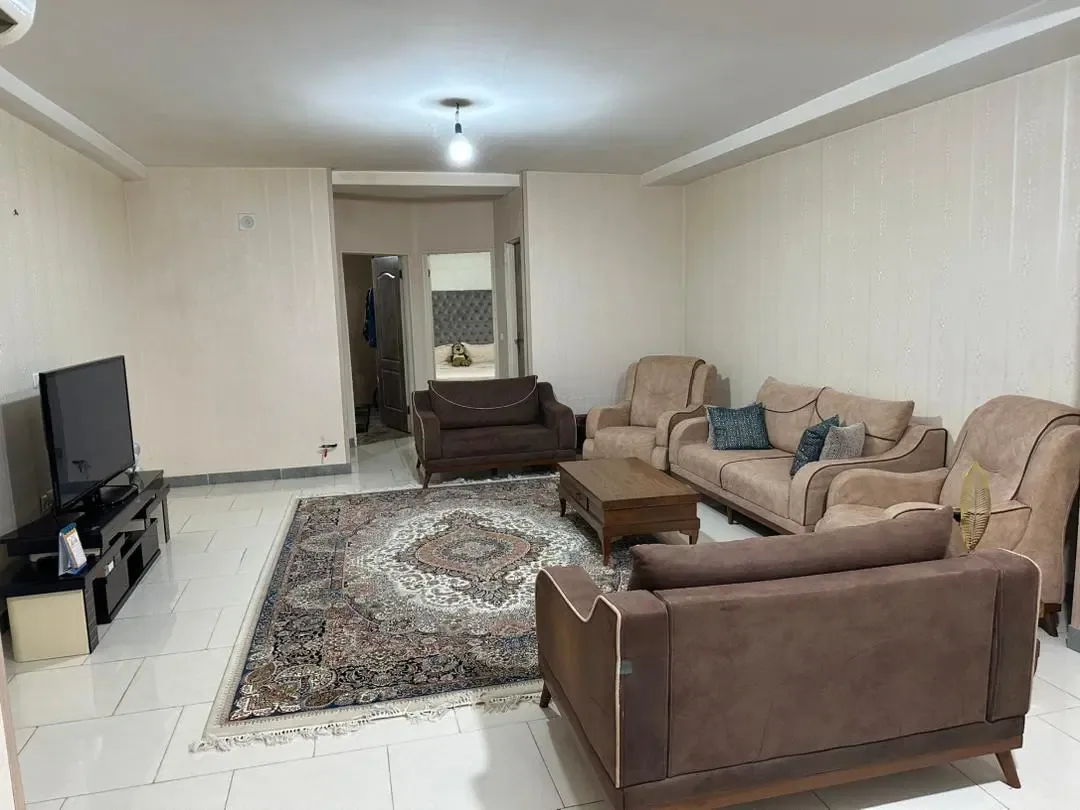 فروش آپارتمان ۹۳ متری دوخوابه در کمال‌شهر