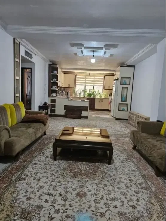 ۱۰۰ متر، دوخوابه با پارکینگ در کمال‌شهر